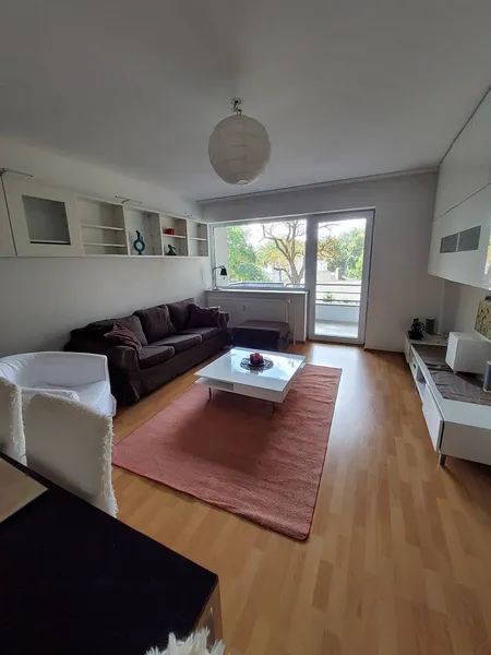 Möblierte 3-Zimmer-Wohnung mit Balkon in Lichterfelde — photo 1